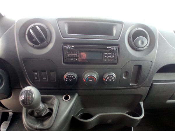 Renault Master Furgón T L2H2 3300 dCi 130CV E6 – Furgonetas segunda mano Zaragoza - Imagen 13