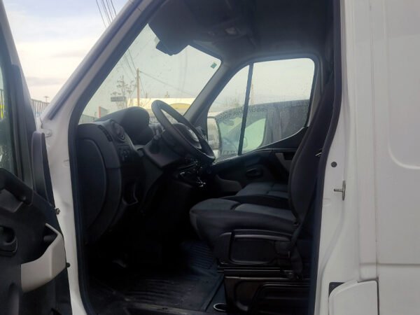 Renault Master Furgón T L2H2 3300 dCi 130CV E6 – Furgonetas segunda mano Zaragoza - Imagen 9