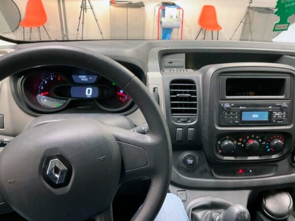Renault Trafic Furgón L2H1 1.6 dCi 120CV | Furgonetas segunda mano Zaragoza - Imagen 5