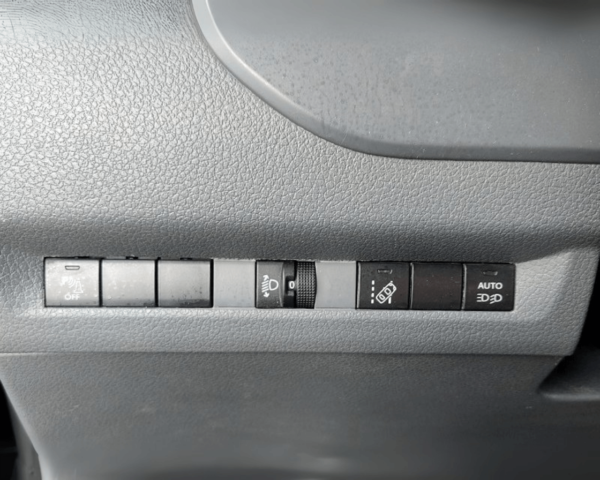 Equipamiento y accesorios de Peugeot Expert Pro 150 Long, ideal para uso profesional