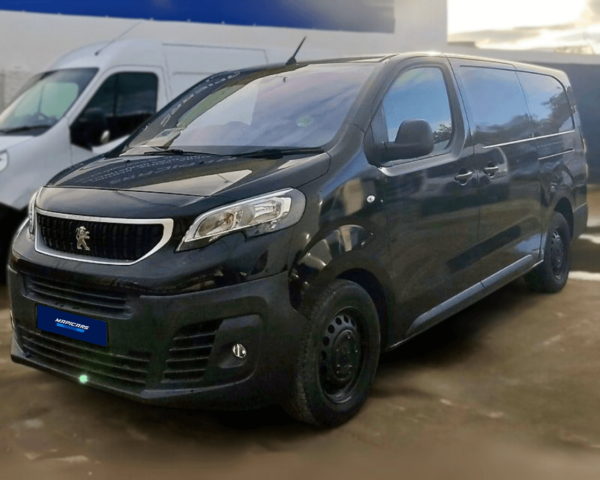 Vista frontal de Peugeot Expert Pro 150 Long, furgoneta de segunda mano en Zaragoza disponible en Mapicars