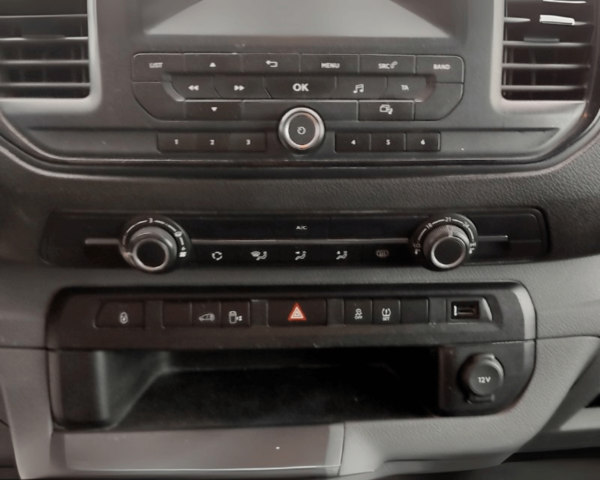 Prestaciones técnicas y motor de Peugeot Expert Pro 150 Long, eficiencia y potencia