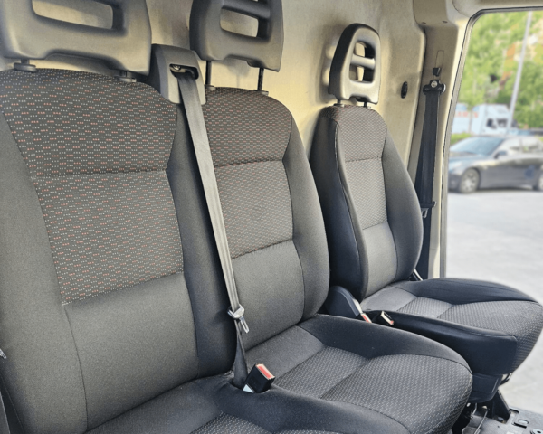 Asientos delanteros confortables de la Jumper CHC 35 ideales para largas jornadas