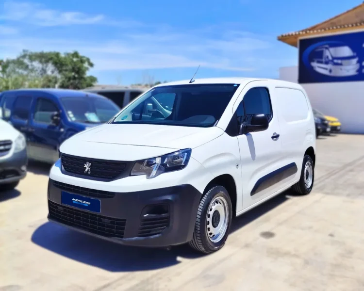 PEUGEOT Partner Premium Standard 1000kg BlueHDi de segunda mano 2021 Mapicars